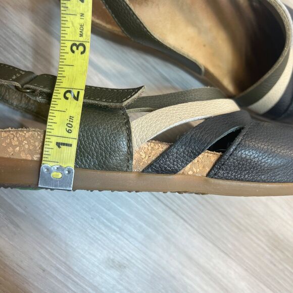 El Naturalista Black Sandals with Flexible Sole - Picture 8 of 10